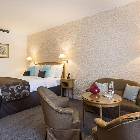 Bristol Hotel